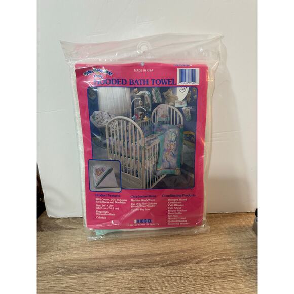 Vintage RIEGEL Hooded Bath Towel Teddy Beddy Bear 30x30 New Sealed Baby USA - Picture 3 of 3